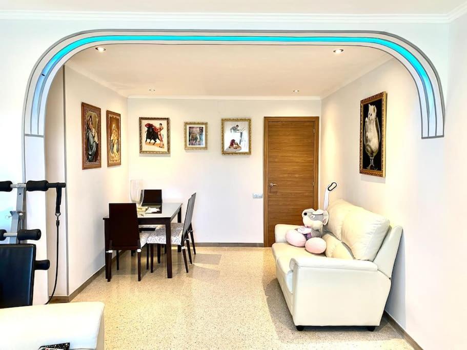 Shared Apartment! Piso Compartido! Общая Квартира! Sevilla Exterior foto